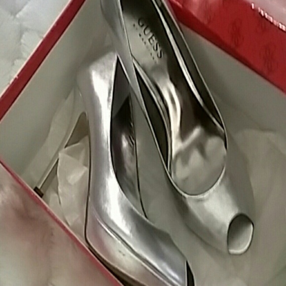 Guess platform heels - Picture 2 of 5